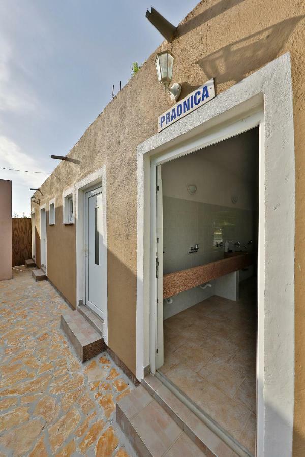 Mobile Home Grbe Nin Exterior foto