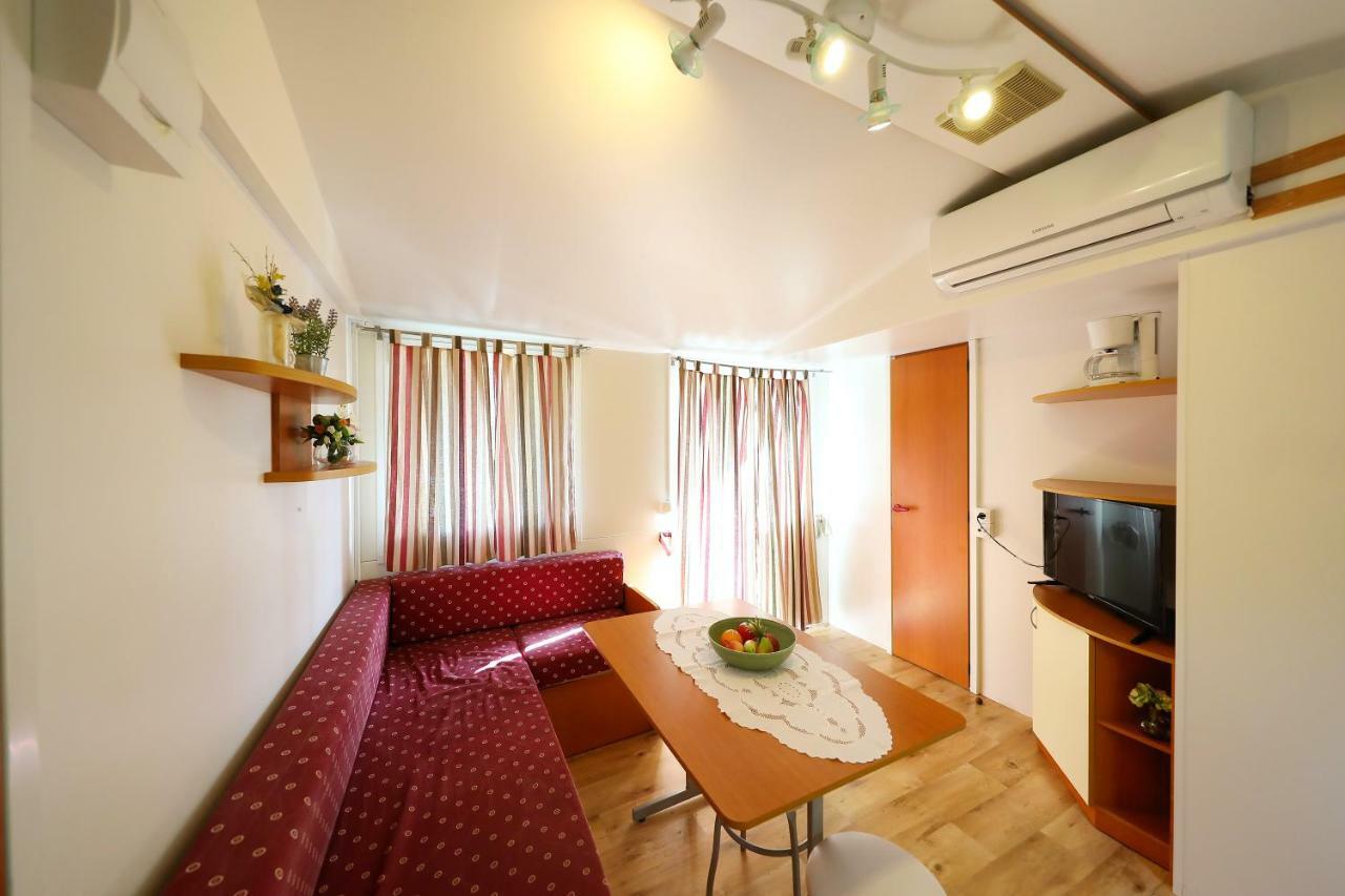 Mobile Home Grbe Nin Exterior foto